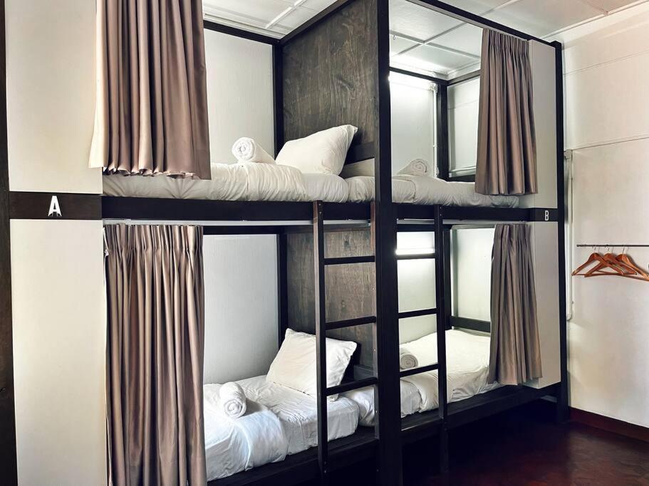 Bunk Puteh Homestay Kuala Terengganu Exterior foto